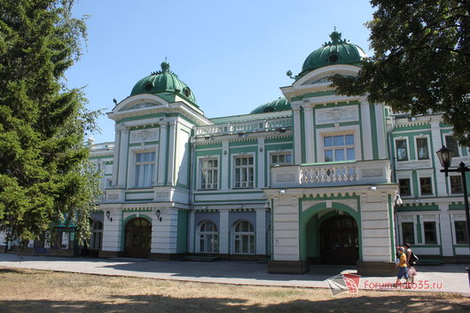 DelphiN - ВАЗ 21099 1.5 л 8 кл. 2001 г.в |  Омский государственный академический театр драмы , 4-ярусной здание которого было заложено в 1901 г.